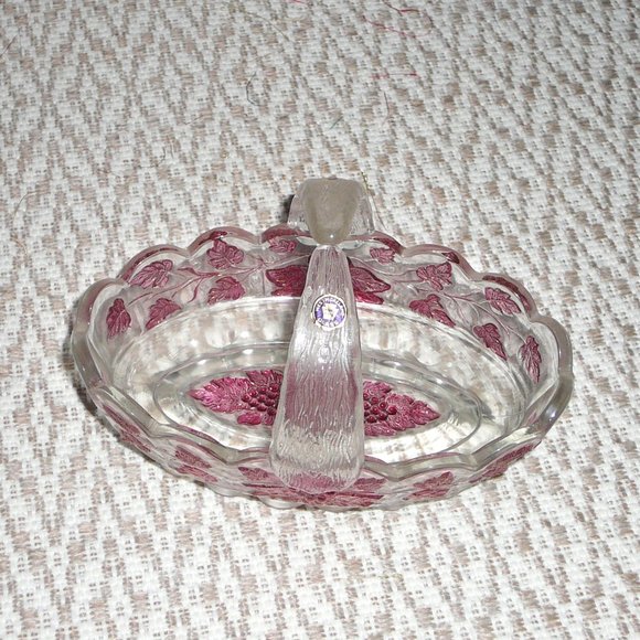 Vintage Westmoreland Grapevine Ruby Red Glass Candy Dish Handled Bowl Unused - Picture 3 of 9